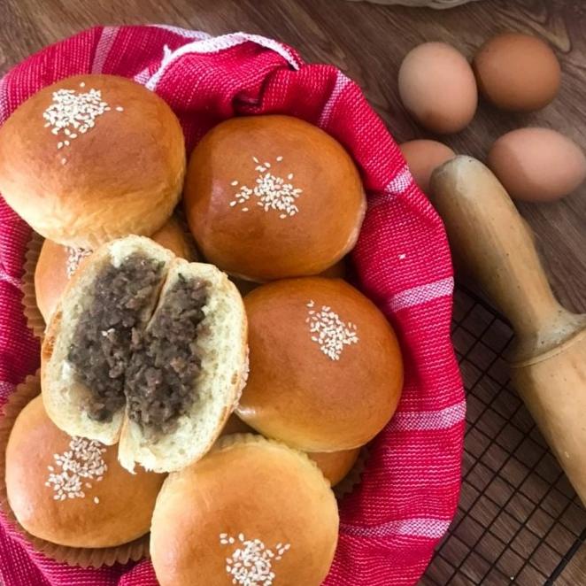 

Roti Daging Sapi / Roti Baso Sapi Isi 8 Pcs Menu Sarapan