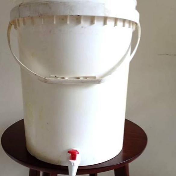 Special Price Ember Tempat Air Cuci Tangan Besar 25kg Sanitizer +  Kran dan Tutup Wudhlu