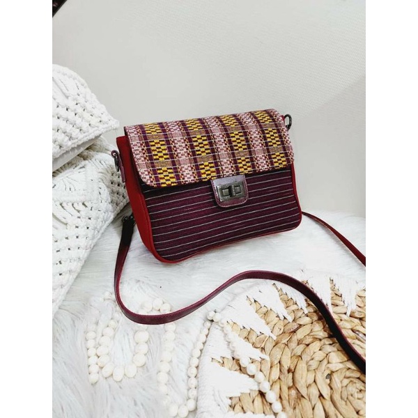 AKUNE SLING BAG TENUN NTT, SLING BAG ETNIK, TAS TENUN, TAS ETNIK, SELEMPANG ETNIK, SELEMPANG TENUN