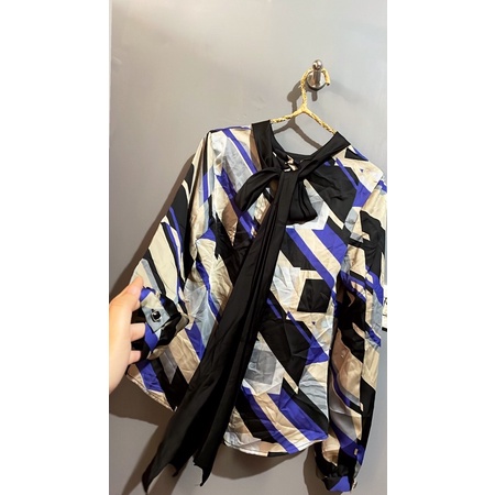 kemeja vintage bahan silk sutra