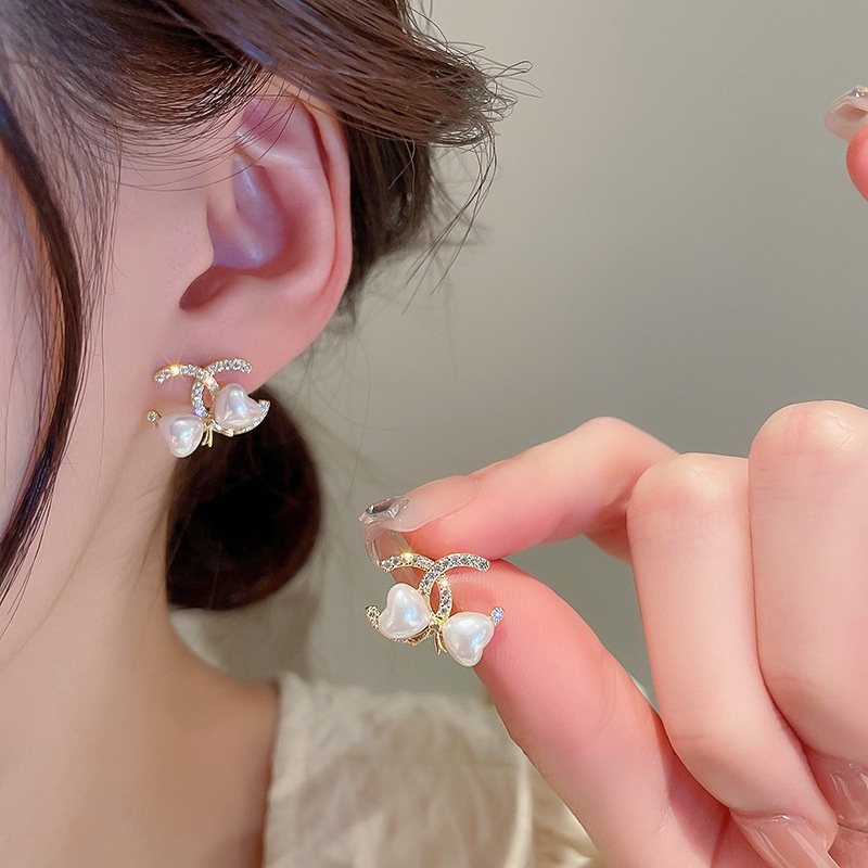 Anting Tusuk Huruf love Mutiara Anting Tusuk Perempuan Korea