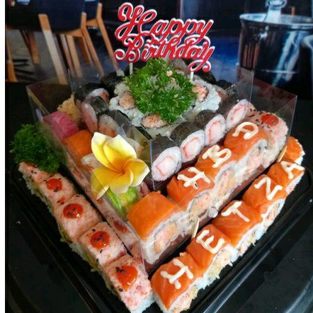 

Kue Sushi Halal fresh terlaris