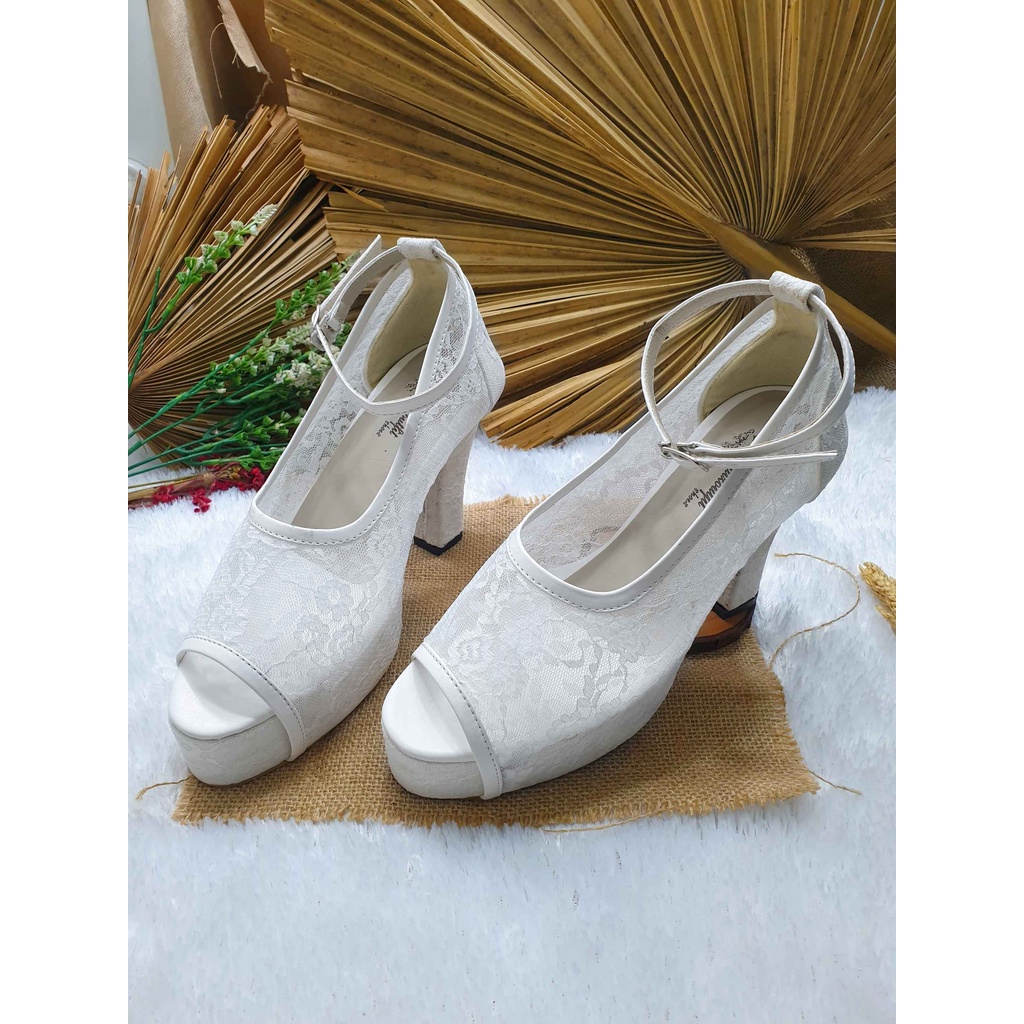 Sepatu pesta cantik Vanda putih hak 10 cm