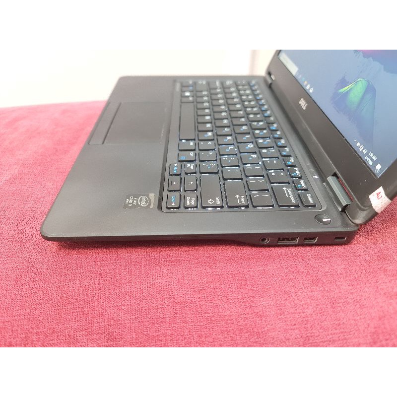 Laptop Dell Latitude E7250 Core i7 Gen 5 Ram 16GB Ssd 512GB13inch Mulus Keyboard Backlight