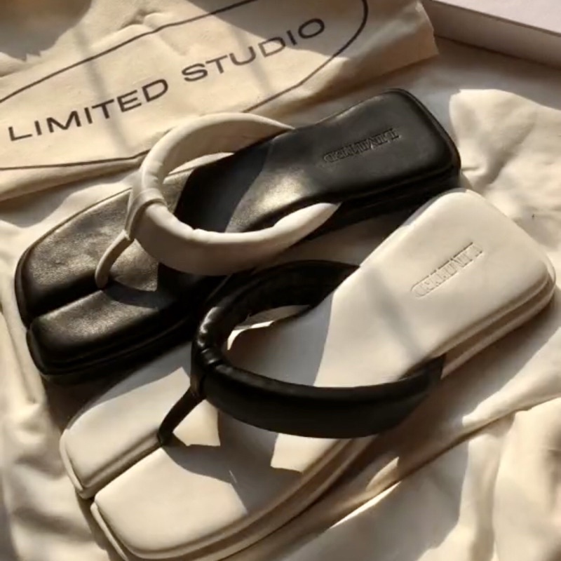 PIYO SANDAL yin&yang By Limited Studio