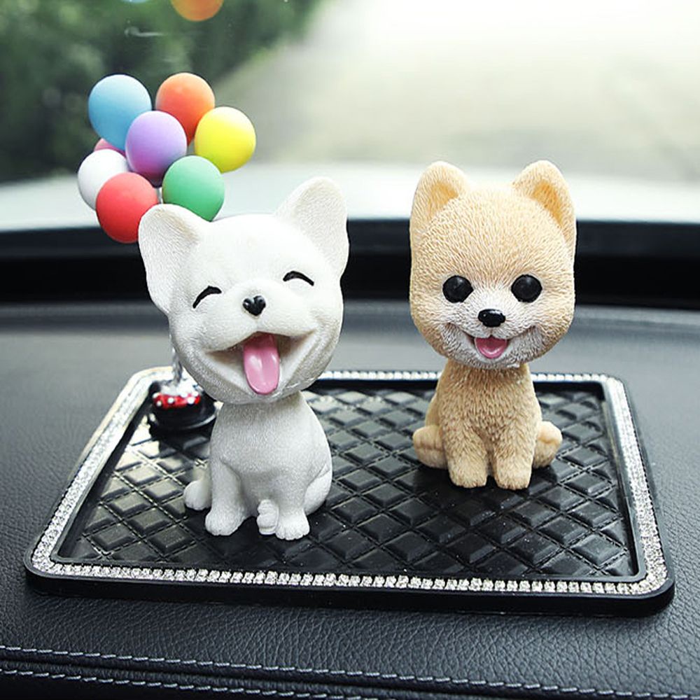 Dashboard Mobil Ornamen Hias Kreatif Goyang Kepala Anjing Mainan Anjing Lucu Ornamen Mobil Teddy Husky Lucu Corgi Swing Mainan Nodding Swing Puppy Auto Interior Accessories