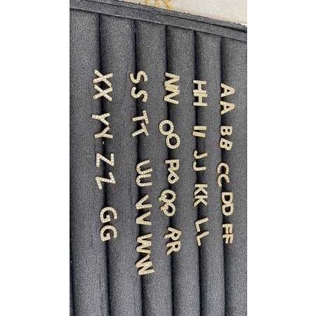 giwang huruf swarozki emas asli kadar 875