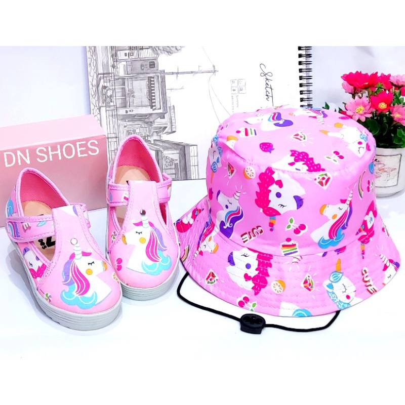 Paket Sepatu Flat Shoes Anak Bucket Hat Anak Paket Sepatu Pesta Anak Topi Buket Anak Bayi Perempuan Murah Lucu Karakter Unicorn Pink Cute Usia 1 - 7 tahun