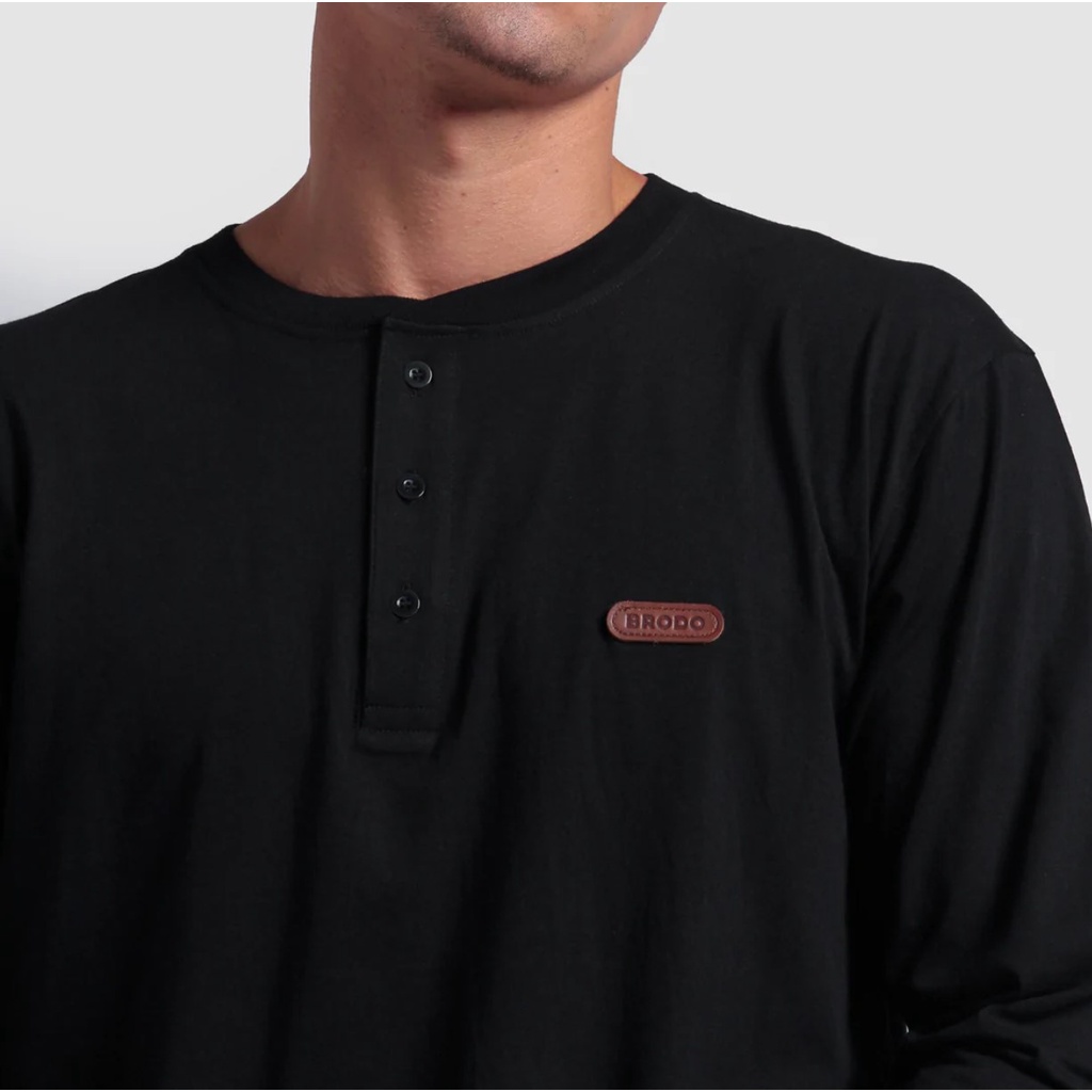 BRODO - Kaos Henley Long Sleeve Black Size M