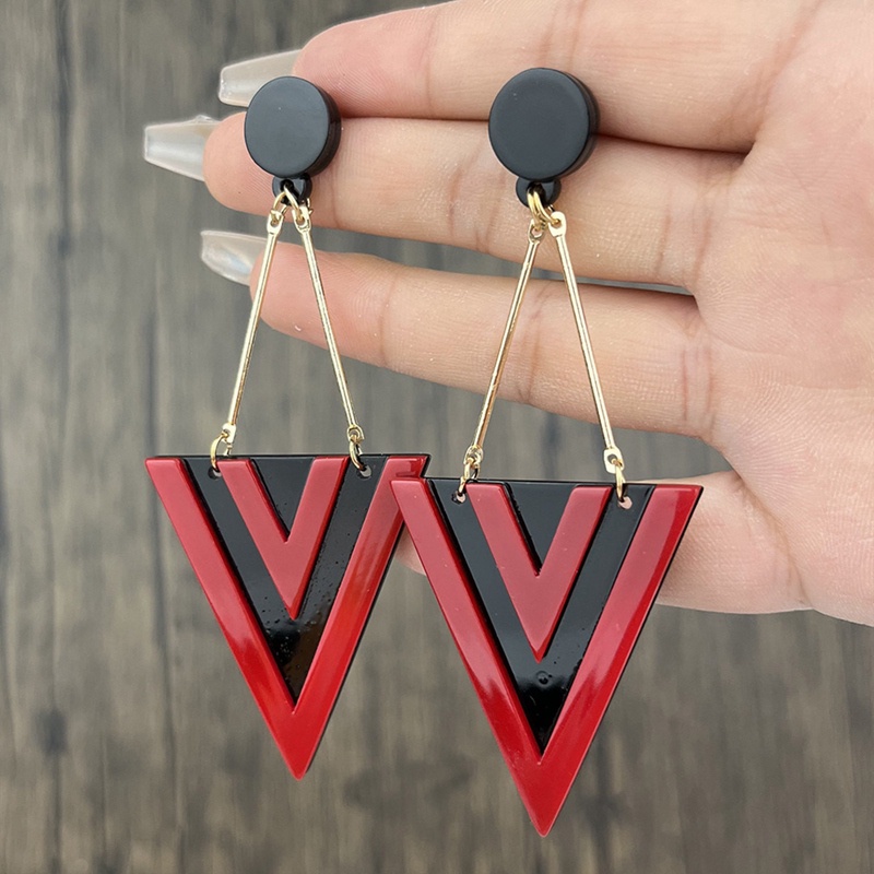Fancyqube Anting Drop Segitiga Berlebihan Kepribadian Geometris Akrilik Anting Drop Panjang Untuk Wanita Perhiasan Pesta Wanita