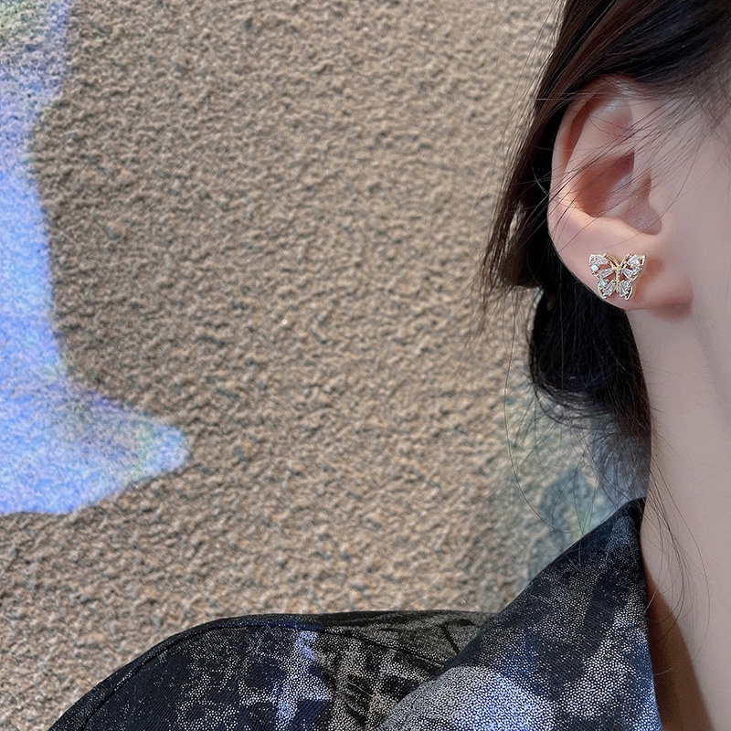 925 Jarum Perak Asimetris Zirkon Kupu-Kupu Anting Wanita Stud Telinga Perhiasan