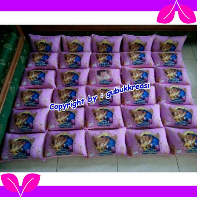 

Hampers Ulang Tahun Anak Desain Bebas Semaumu FREE Plastik Pita Cantik bantal mini 1 Hari Selesai