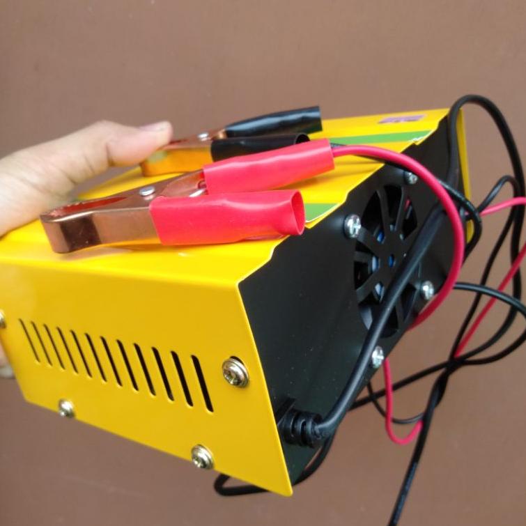 TREND Cas Aki 10A charger Accu Motor Mobil 12/24 Volt Otomatis 10 Ampere 3994 な