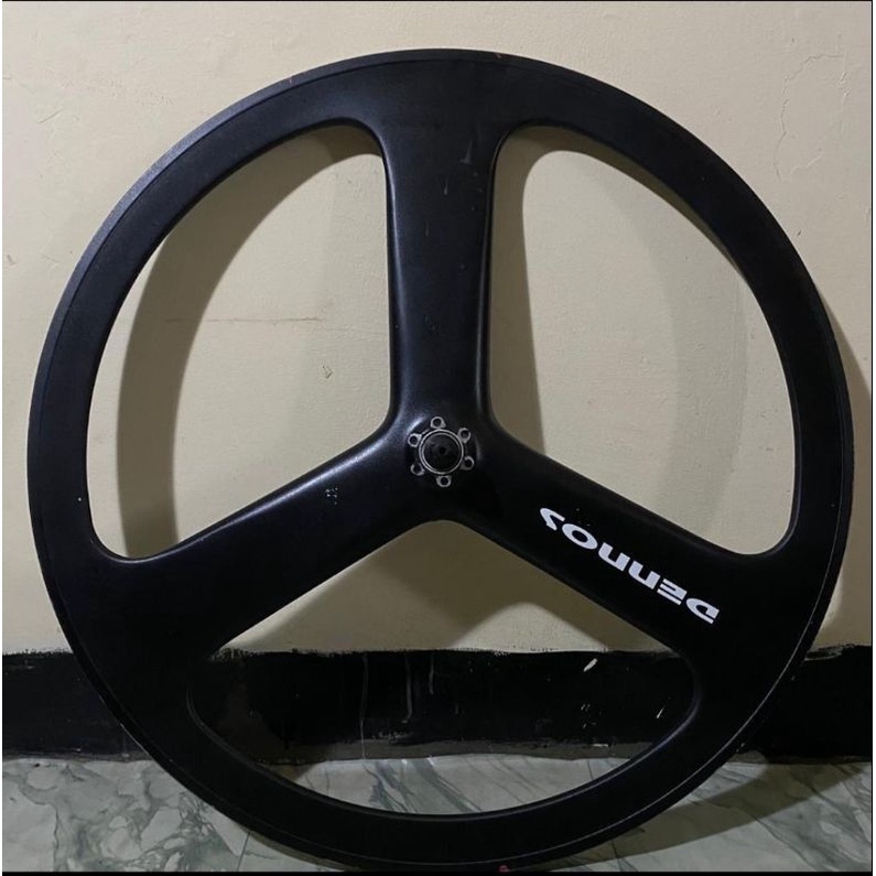 Dennos 3 spoke