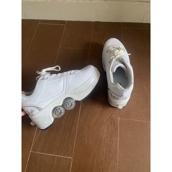 ROLLER SHOES
