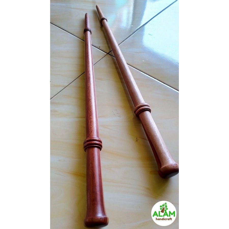 Tongkat komando kayu stigi laut