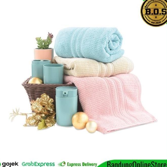 

PARCEL NATAL INFORMA JILLY 2021 HAMPERS LEBARAN KADO AKHIR TAHUN EG964654RT