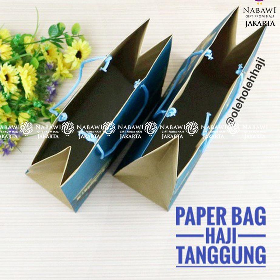 

Berkualitas Paper Bag Haji Besar Tanggung Kecil Tanggung Tebal / Tas Kertas / Tas Souvenir Haji / Oleh Oleh Haji ... ...