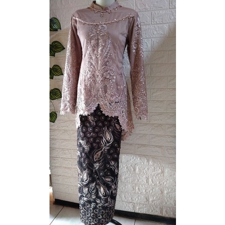jasa menjahit 1 stel kebaya