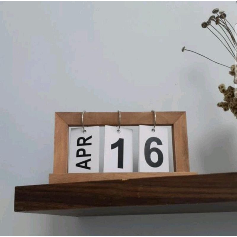 

kalender gantung motif kayu unik souvenir kado pajangan dekorasi dinding dll