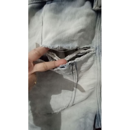 Zara man ripped jeans preloved 1487.second branded celana pendek pria