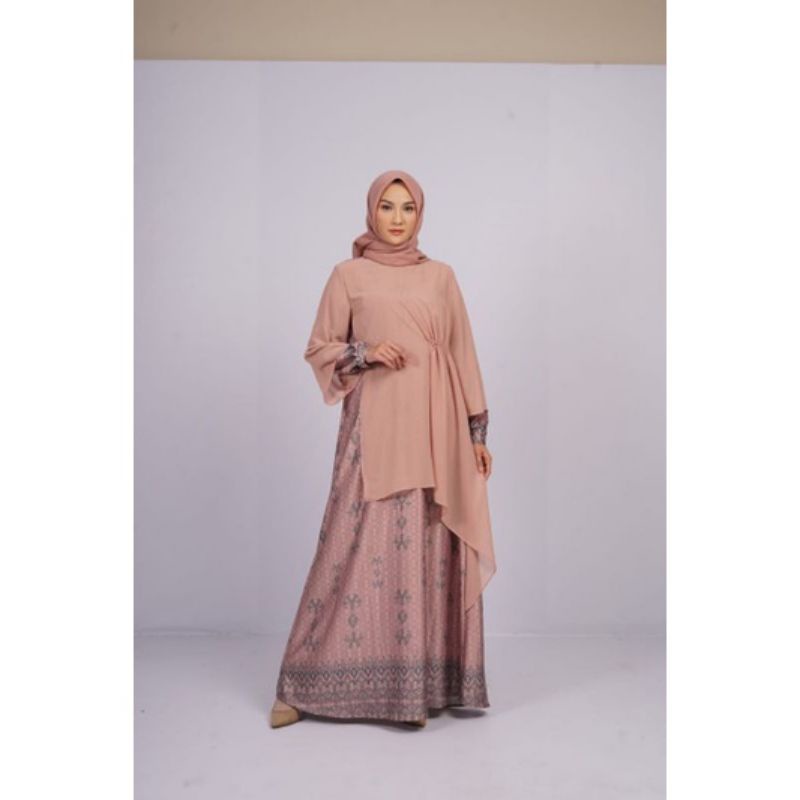 Elzatta Gamis Nanjana Shayla