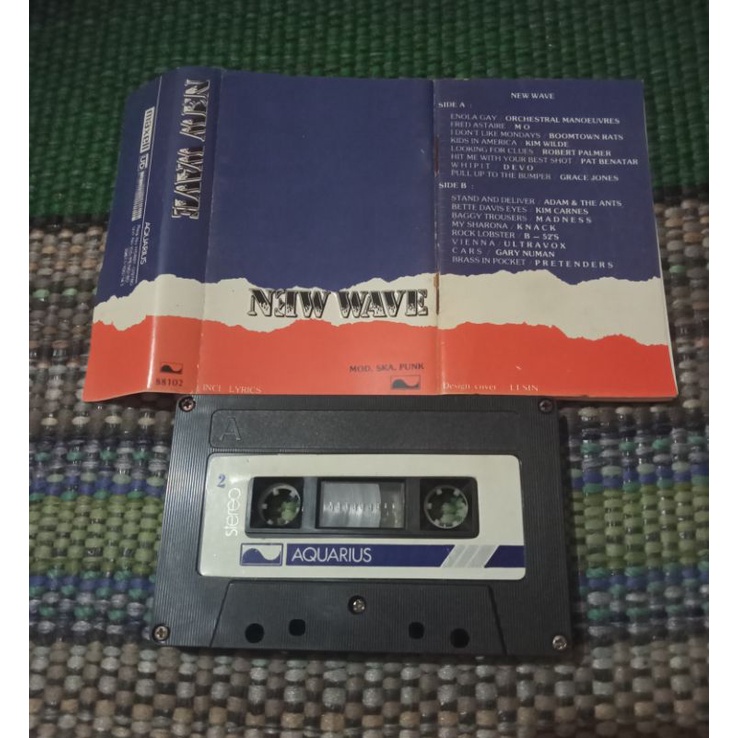 Kaset pita New Wave