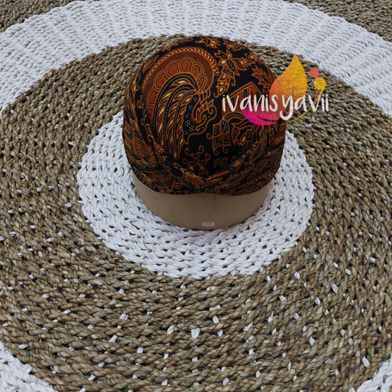 full Set Pakaian Adat Sunda / Pagar Bagus - Motif Semen Romo