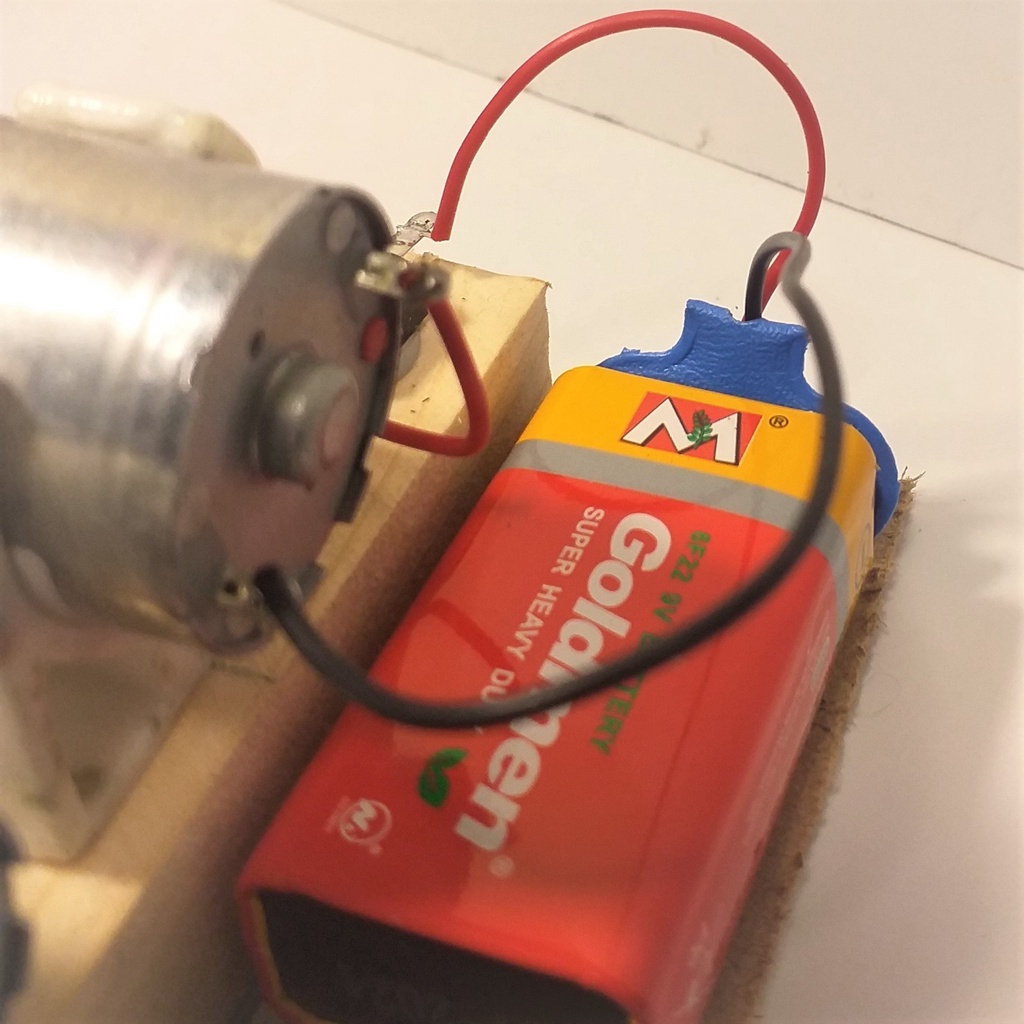 BAHAN PRAKTEK MINI GENERATOR / PRAKTEK MENGUBAH ENERGI GERAK MENJADI ENERGI LISTRIK