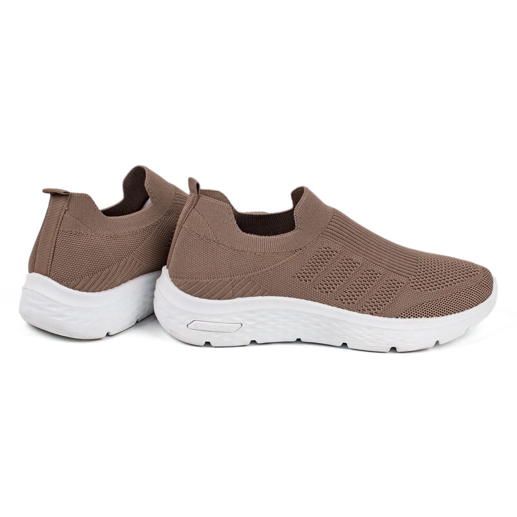 Sepatu Sneakers Slip On Pria Rajut Import Sport Shoes Casual Fashion Warna Warni TPR7101