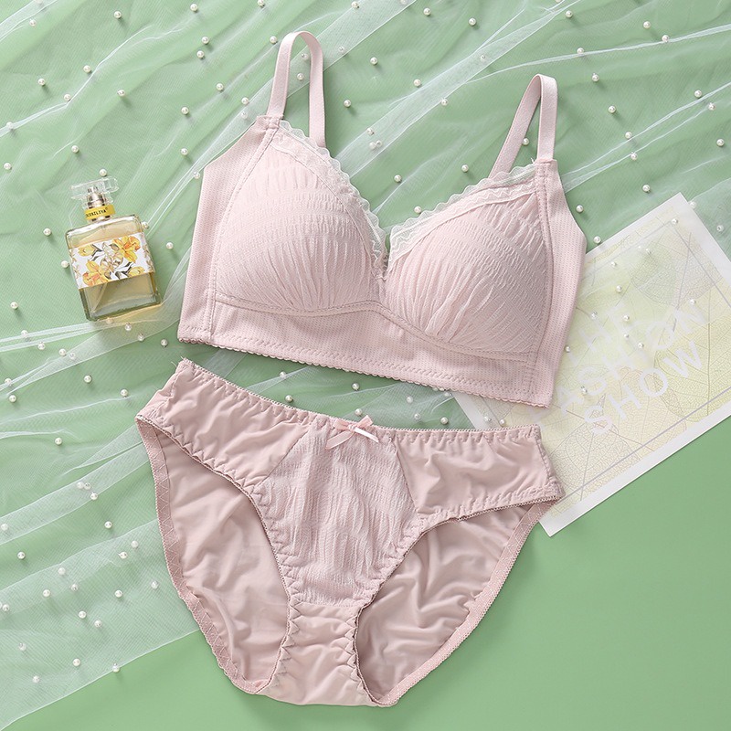 KUALITAS BAGUS  Bra / BH cewek wanita import korea TANPA KAWAT seksi renda KR044 premium elegant