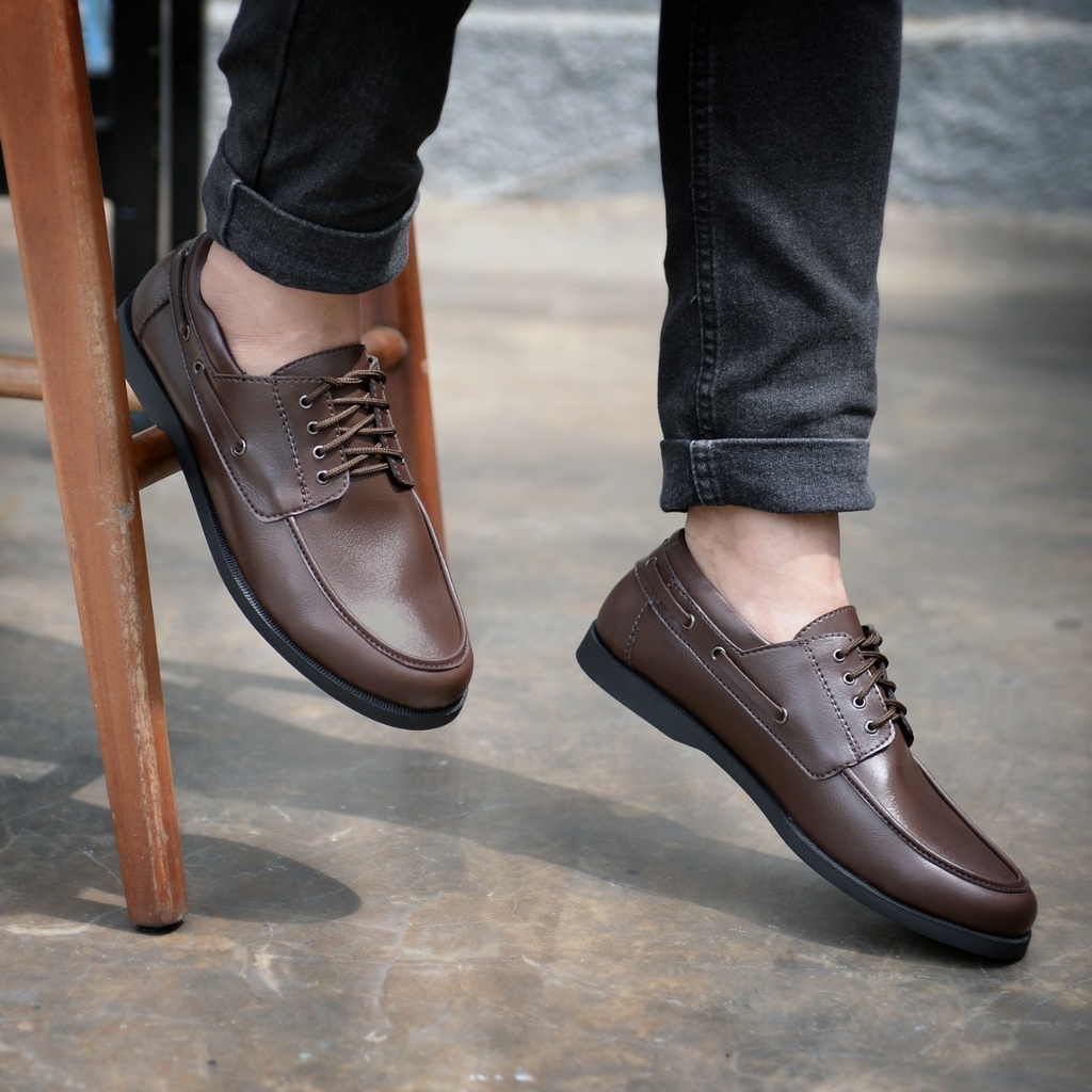 RIONZ x PERO SERIES - SEPATU FORMAL PRIA CASUAL PERKANTORAN BLACK BROWN KULIT PU ASLI ORIGINAL GAYA KEKINIAN MURAH - SepatuFormal Pantofel pria Resmi Formal Tali Hitam Coklat Kasual Kantor Kuliah Pesta Kondangan Gereja Kerja PNS Guru JY7001