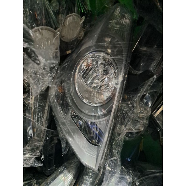 headlamp lampu depan hyundai H1 h1
