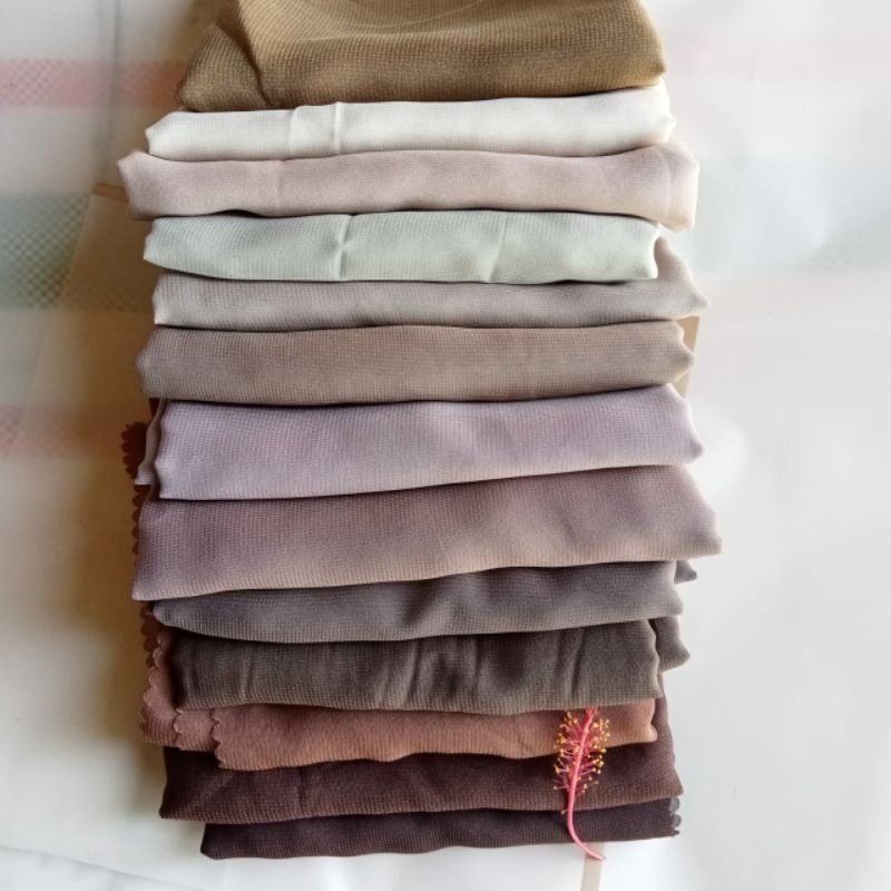 TERMURAHH 10PCS BELLA SQUARE 100k by Khayrscarf