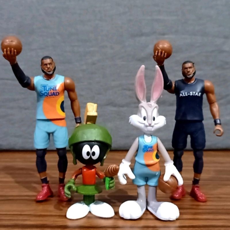 Action Figure Space Jam Lebron James Bugs Bunny Marvin set isi 4