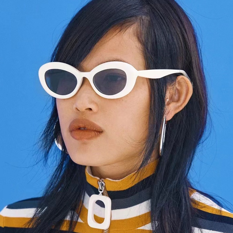 (YUZHU) Ins Gaya Bingkai Oval Kacamata Hitam Warna-Warni Mode Barat Engsel Logam Kerai Kacamata Unisex