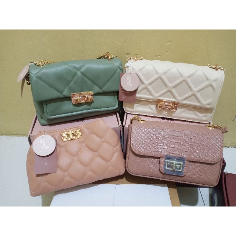 LONDON BAG|KYRA BAG|LAFS SCARF|MANHATTAN BAG|MILAN BAG|ELOISE BAG|BELGIUM FLAP BAG|KYIV BAG HEYLOCAL