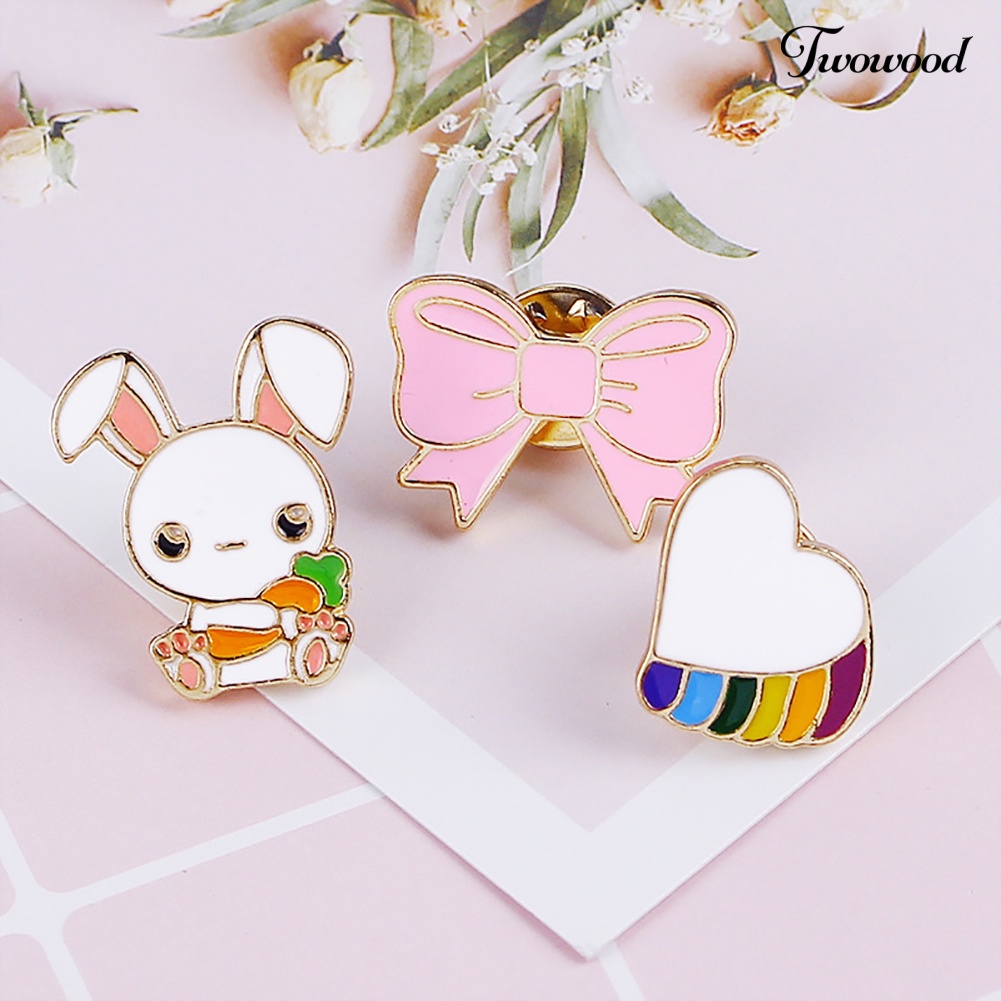 Twowood Lucu Kartun Enamel Bros Pin Motif Hewan Kelinci Pakaian Lencana Perhiasan Dekor