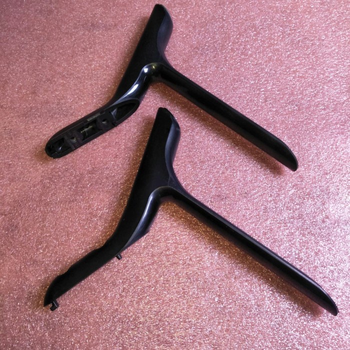 STAND KAKI TV LG 32LF550A/32LB550A/DUDUKAN TV LG 32"