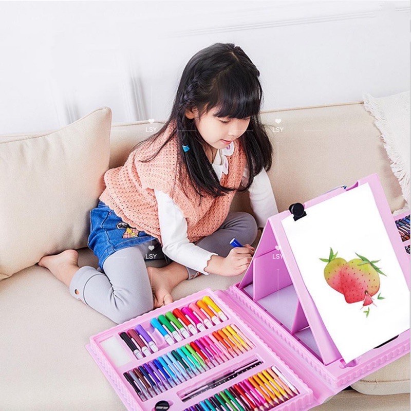 1 SET 208 KRAYON RAYON SUPER MEGA ART SET Crayon Set Alat Mewarnai Rainbow Alat Menggambar Koper Gambar Bergambar motif Pink Biru drawing Mewarnai Hadiah anak-anak Warna pensil Alat Super Umur Kecil Lengkap Lucu Viral Aneh Laris Barang Melukis Lukisan