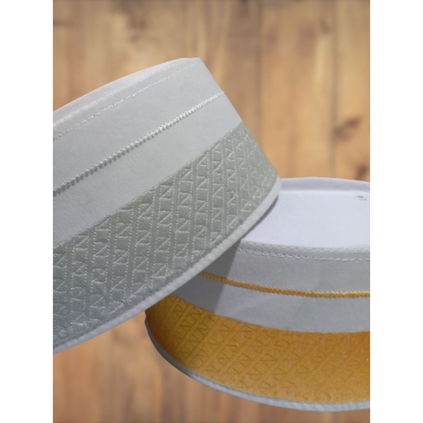 peci kopiah asagofah Bugis putih