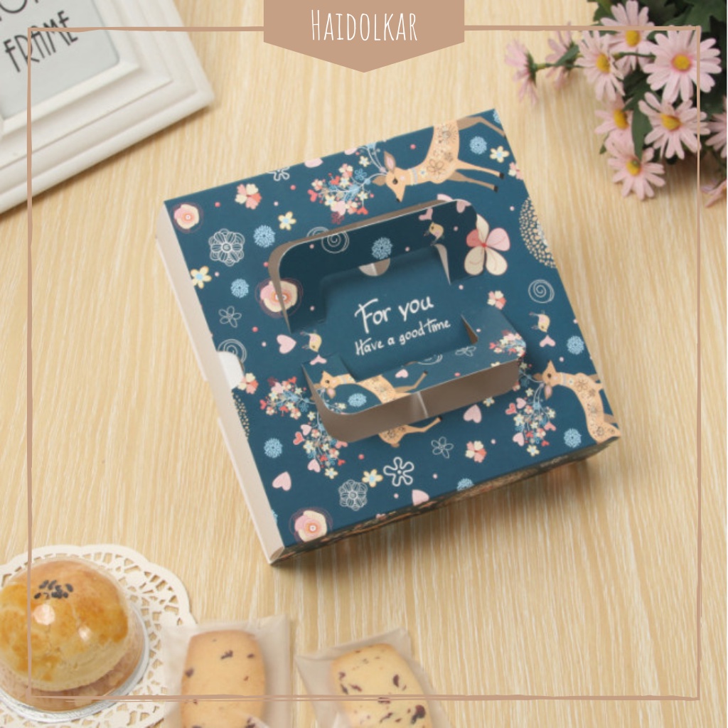 

Kotak Kue Sekat 4 Box Cookies Kotak Hampers Box Hadiah Natal Kotak Rusa Hijau