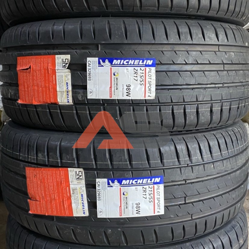 Ban Michelin Pilot Sport 4 PS4 215 / 55 R 17 R17