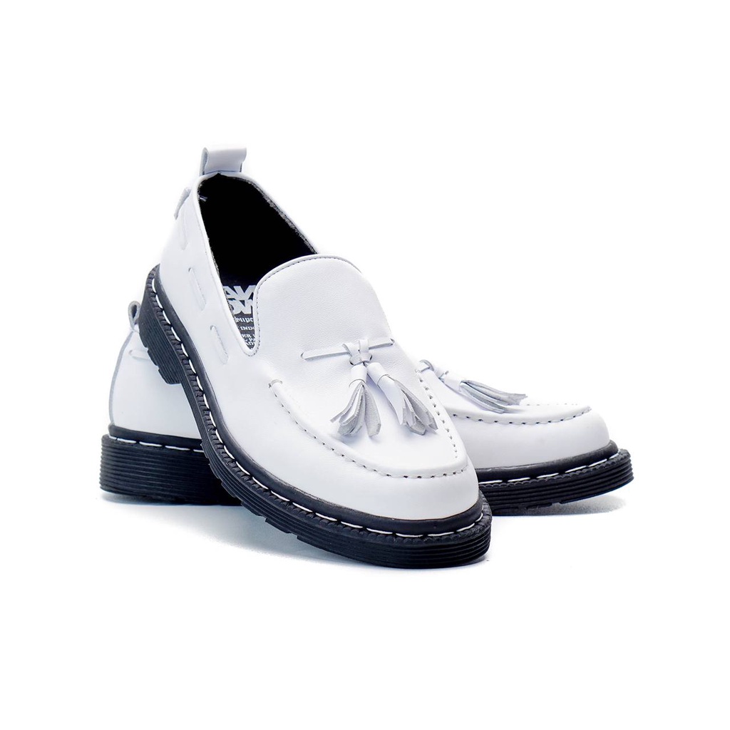 Mancow Loafer Tassel White Sepatu Formal Pria Wanita Original Kulit Asli