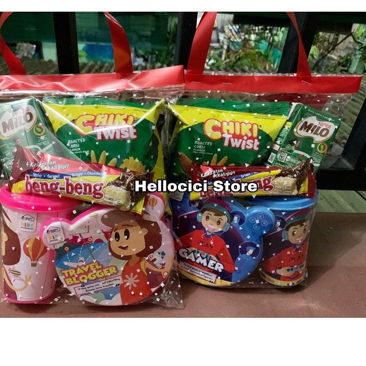 

Import Terlaris PARCEL KEMASAN SNACK LUNCH BOX + GELAS TUMBLER ULNG TAHUN