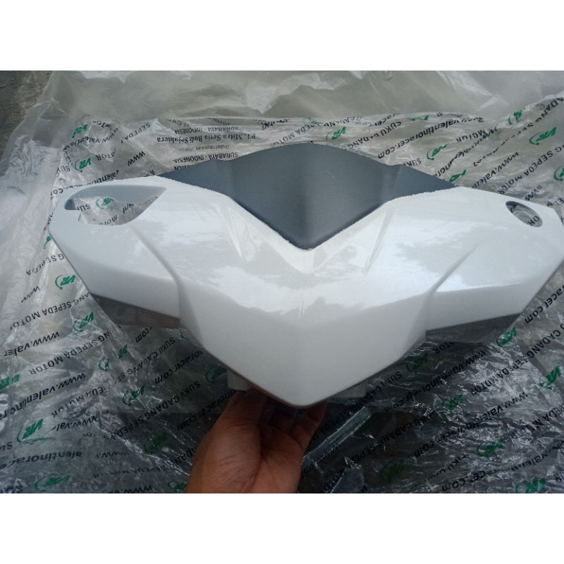 BATOK DEPAN VARIO 110 FI PUTIH