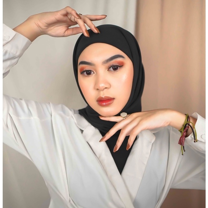 Hijab Segiempat inner by Vanesha Wear