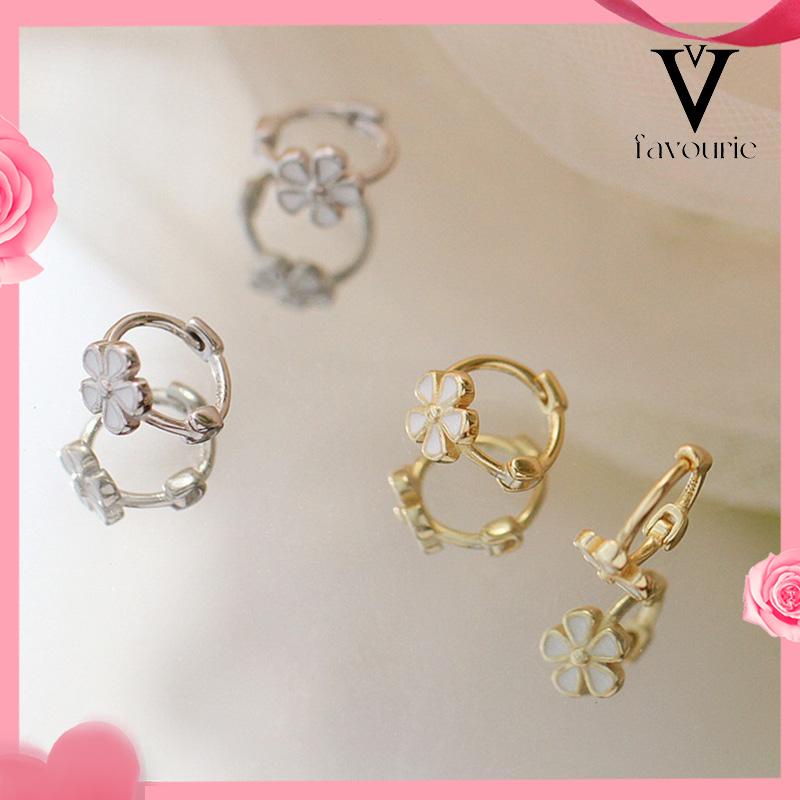 CODS925 Silver Retro Daisy Earrings Anting Hoop Sederhana Desain Niche Gesper Telinga-FA