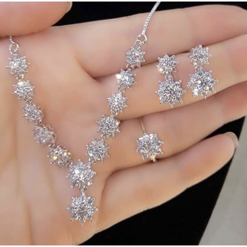 Set perhiasan replika berlian medan anti karat terbaru