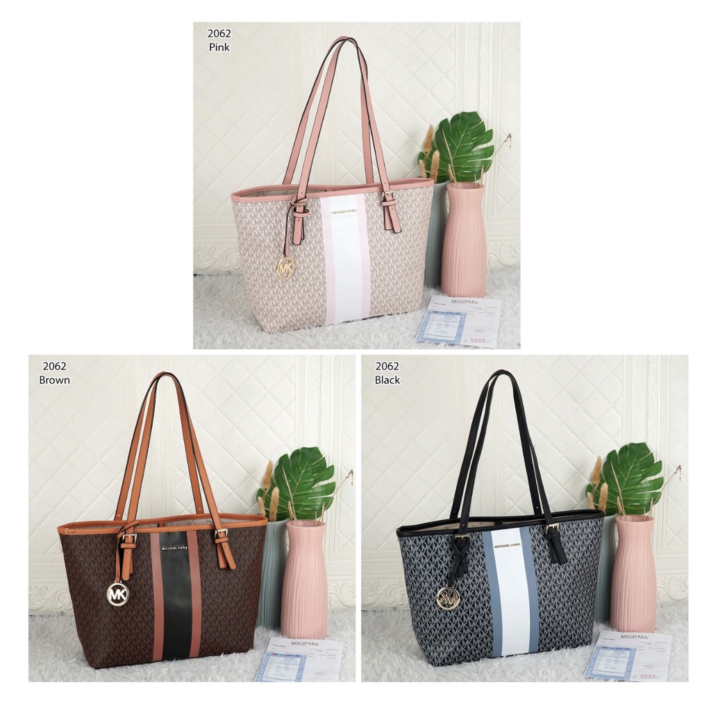 BAG Jetset Carryall Tote 2062